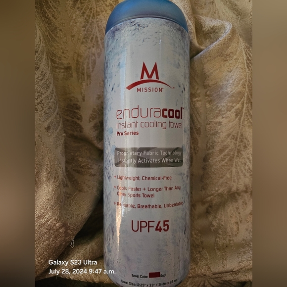 Mission Enduracool Instant cooling Towel, UPF 45, 31x84 cm, Red, New! - Picture 5 of 5